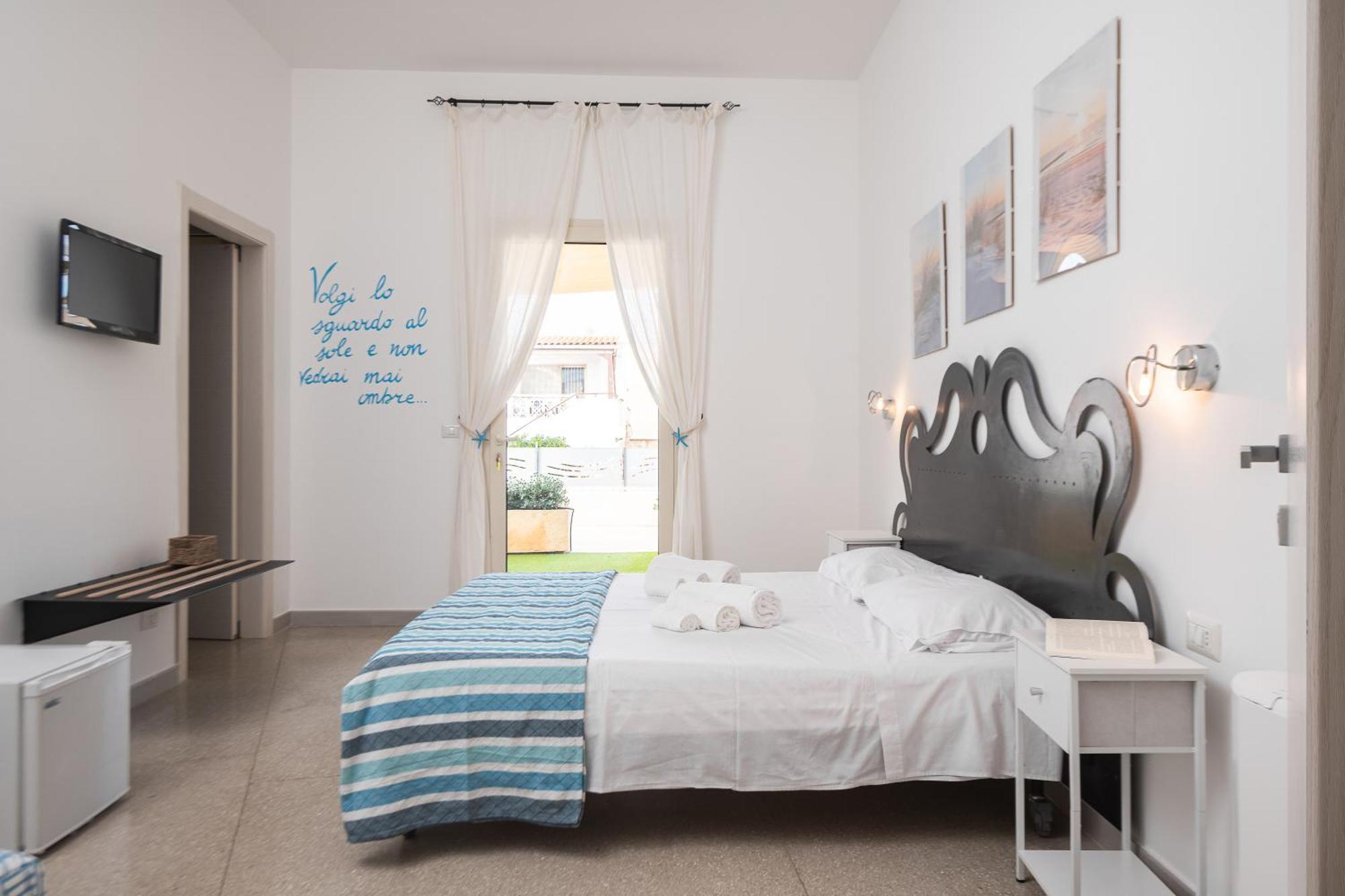 Preferisco B&B E Trattoria Sul Mare Torre Suda Exterior foto